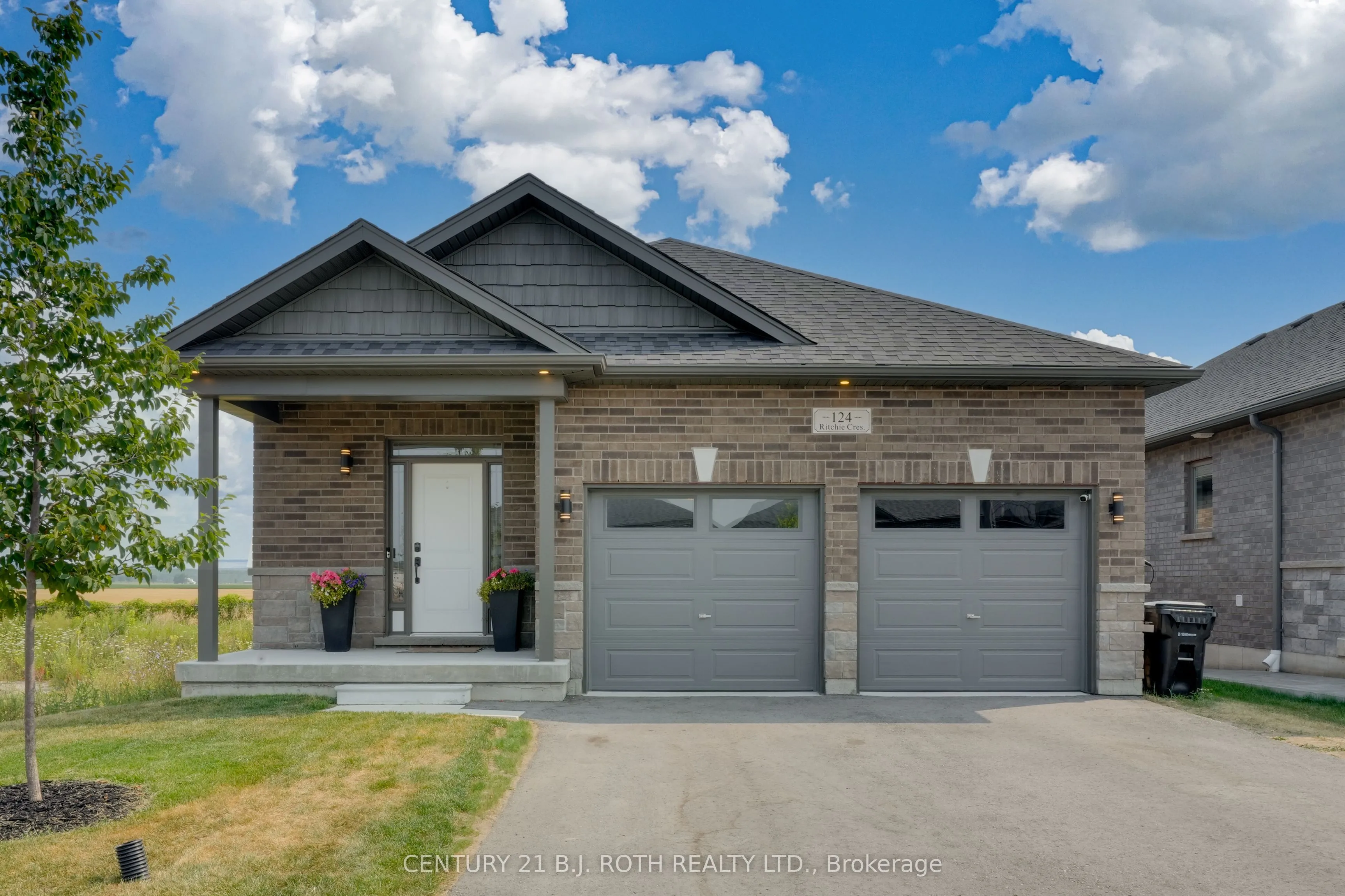 124 RITCHIE Crescent, ON L0L 1P0