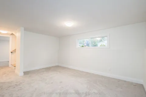 8 First Street, ON L3V 4A8