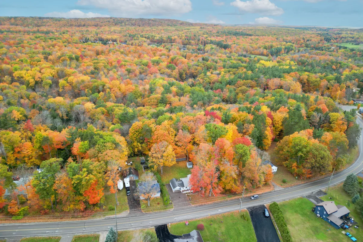 748 Overhead bridge Road, ON L9M 0V6