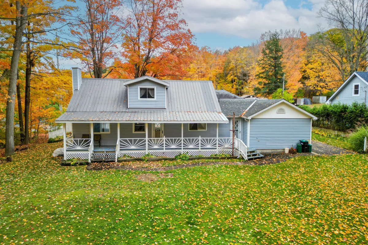 748 Overhead bridge Road, ON L9M 0V6