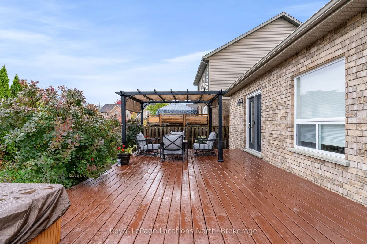 341 Holden Street, ON L9Y 0E2