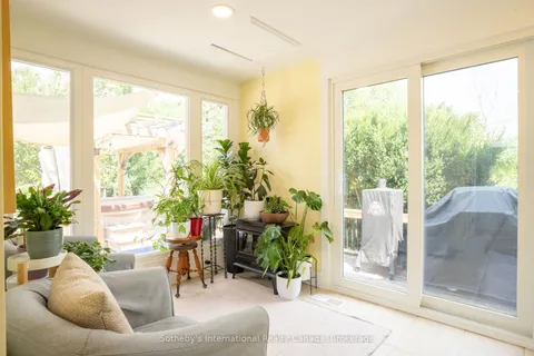 12 Elizabeth Street, ON L0M 1G0