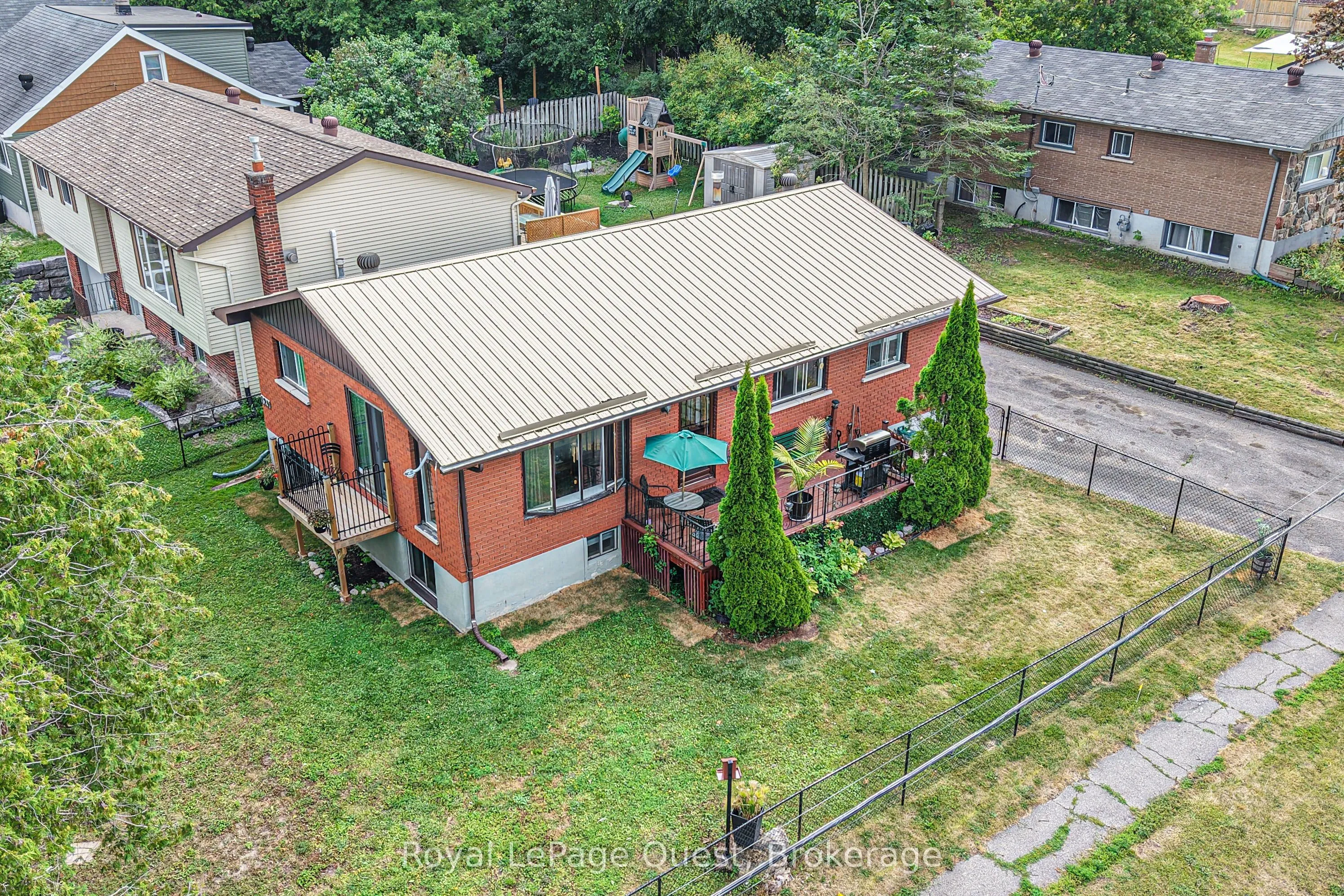129 Simcoe Street, ON L3V 1G8