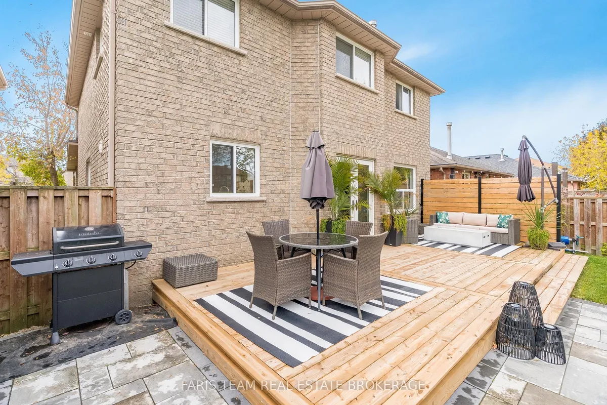 102 Country Lane, ON L4N 0N3