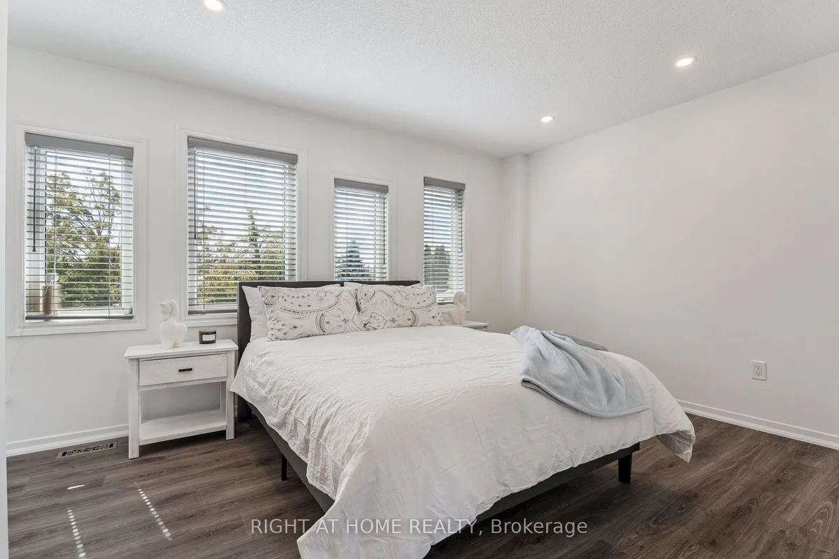 115 Laidlaw Drive, ON L4N 7R9