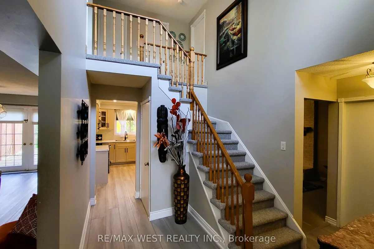 230 Browning Trail, ON L4N 5J7