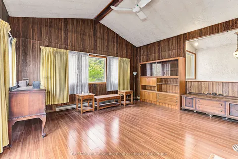 828 Oxbow Park Drive, ON L9Z 2V1