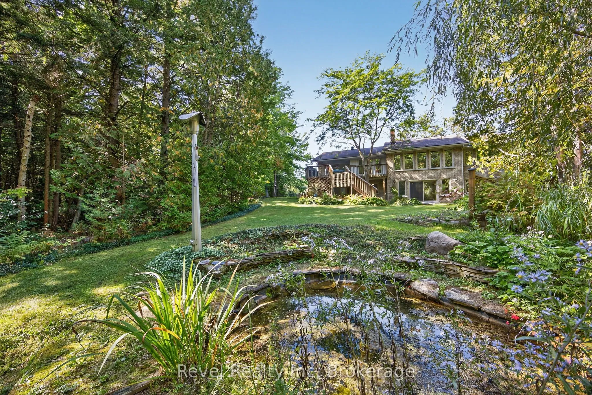 7190 93 Highway, ON L0K 2E1