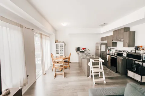 85 Gateland Drive, ON L9J 0N2