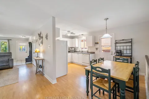 15 Brown Wood Drive, ON L4M 6N4