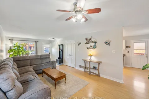 15 Brown Wood Drive, ON L4M 6N4