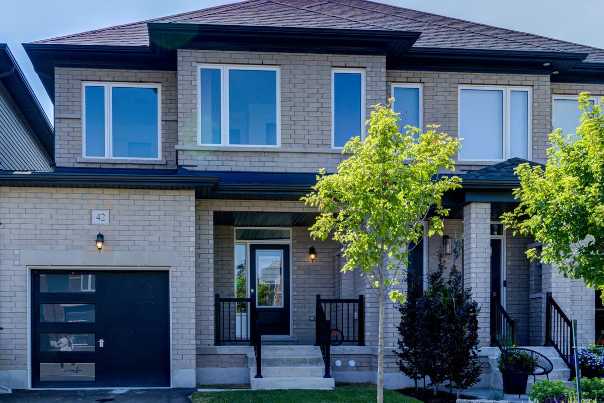 42 Lisa Street, ON L9Z 1J9