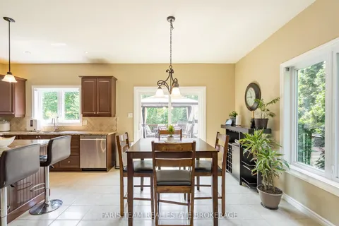 64 Red Oak Crescent, ON L0L 2L0