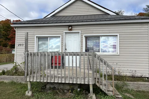 203 Gianetto Drive, ON L4R 5J4