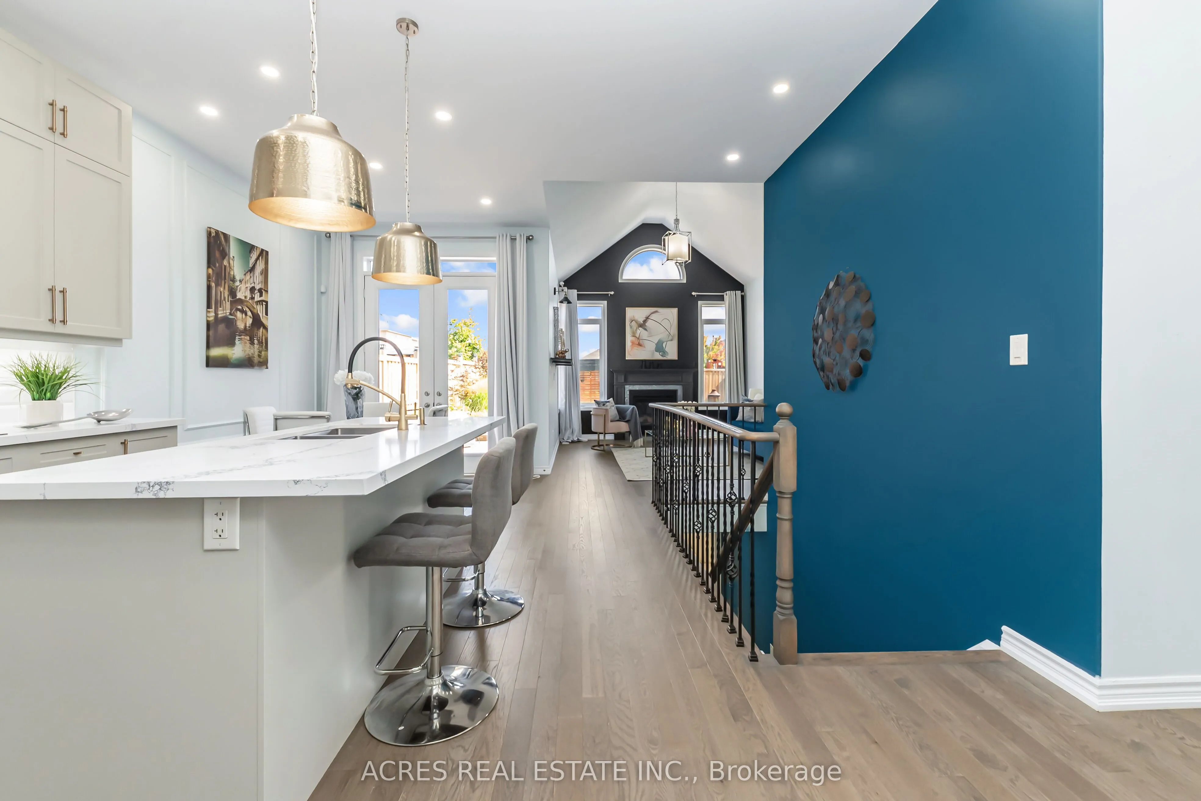 96 Redmond Crescent, ON L9X 1Z8