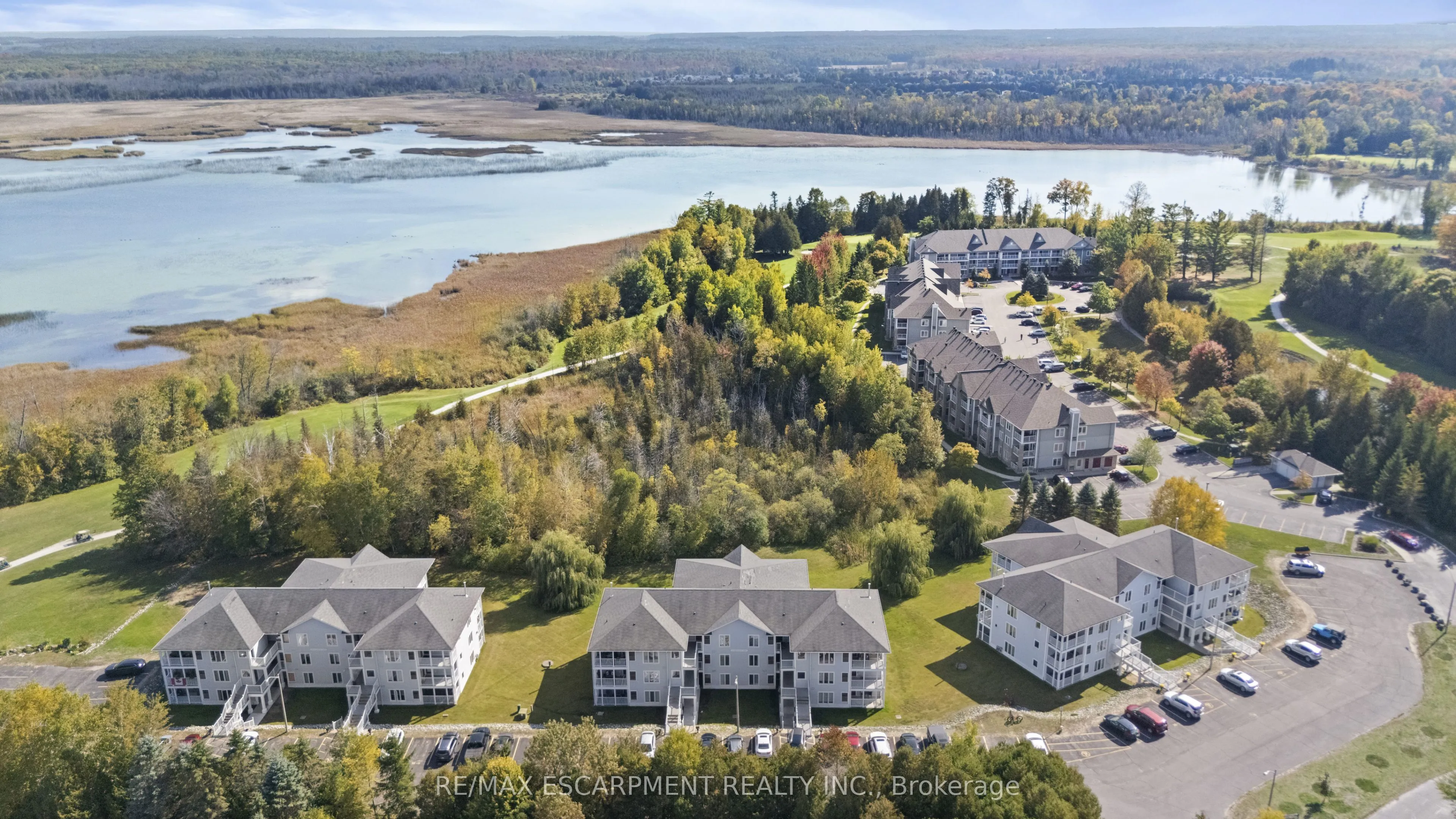 Condo Apartment 2 bedroom 2 bathroom at 20 Mulligan Lane in Wasaga Beach - MLS# S12488032