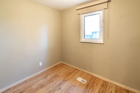 21 Robins Point Road, ON L0K 2A0