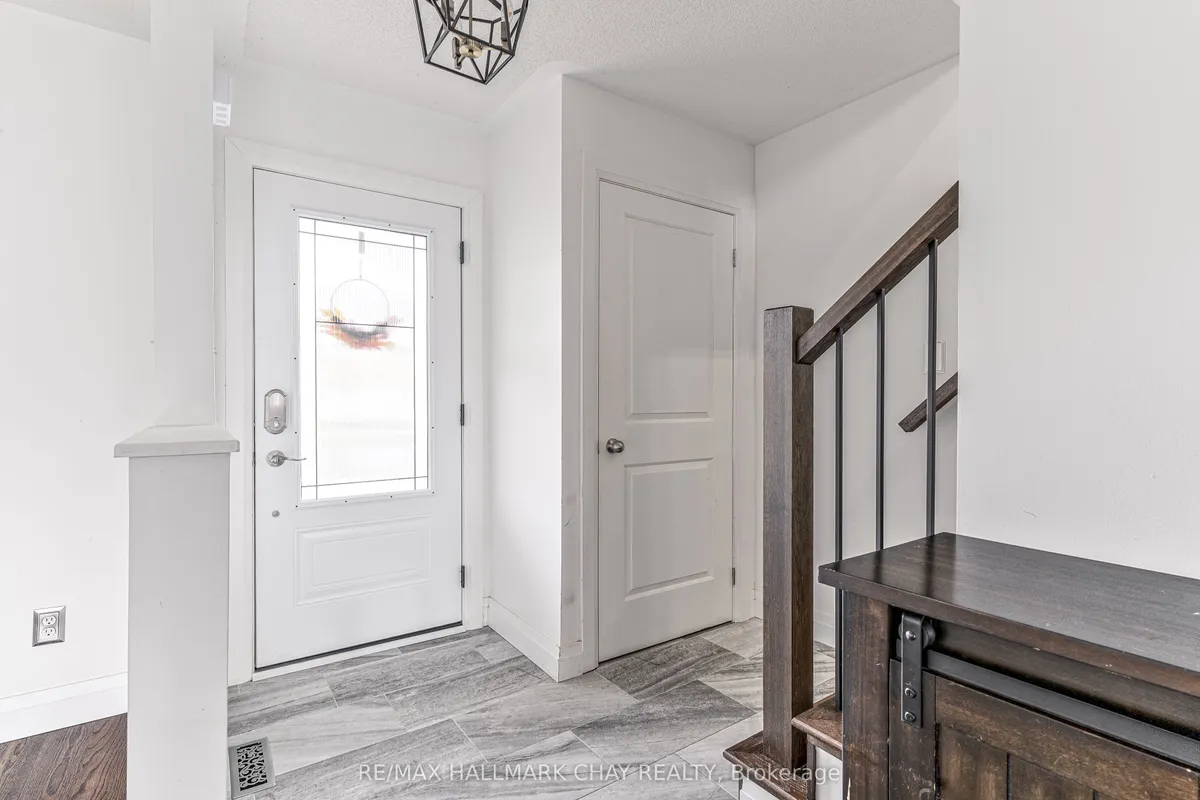 135 Trevino Circle, ON L4M 6T8