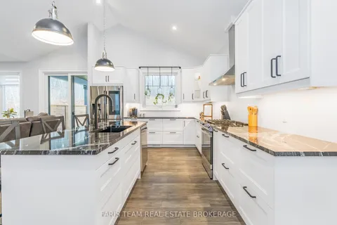 1532 Champlain Road, ON L9M 0C1