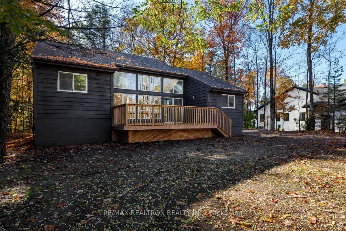 901 17th Concession West Road, ON L9M 0J2