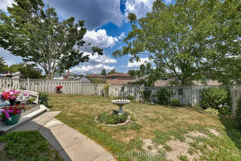 4 Chestnut Place, ON L3V 7N9