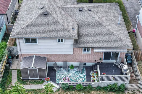 4 Chestnut Place, ON L3V 7N9