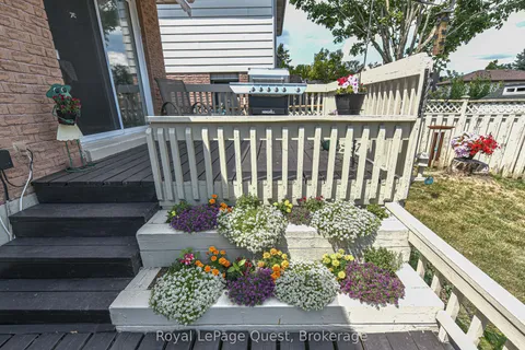 4 Chestnut Place, ON L3V 7N9