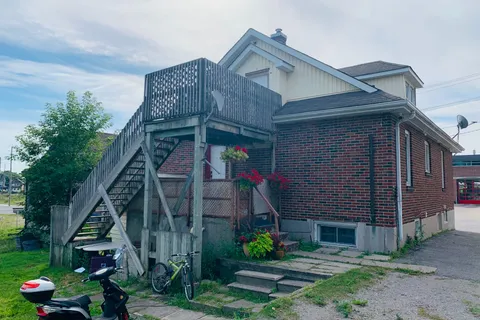 156 Dunlop Street, ON L4N 1B2