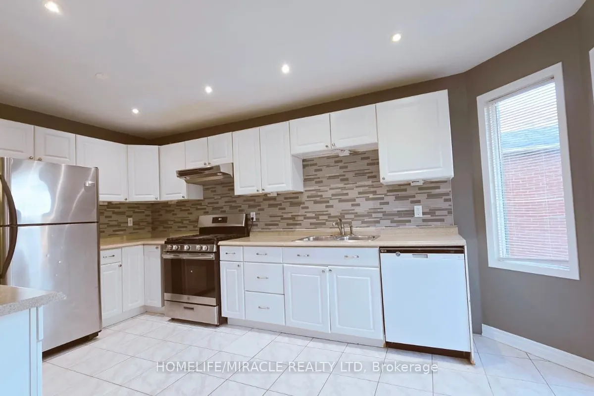 12 Gore Drive, ON L4N 8L3