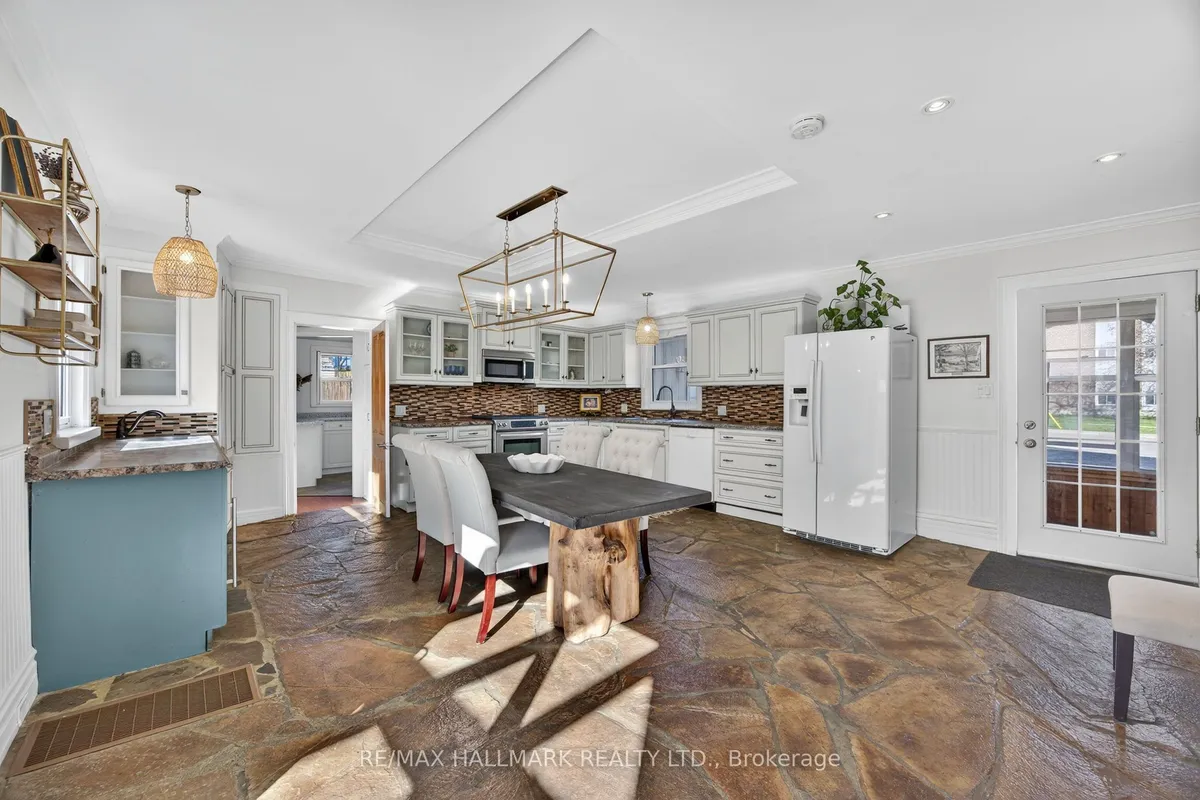 84 Wellington Street, ON L4M 3K9