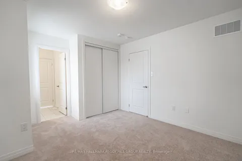 112 West Oak Trail, ON L9J 0L1