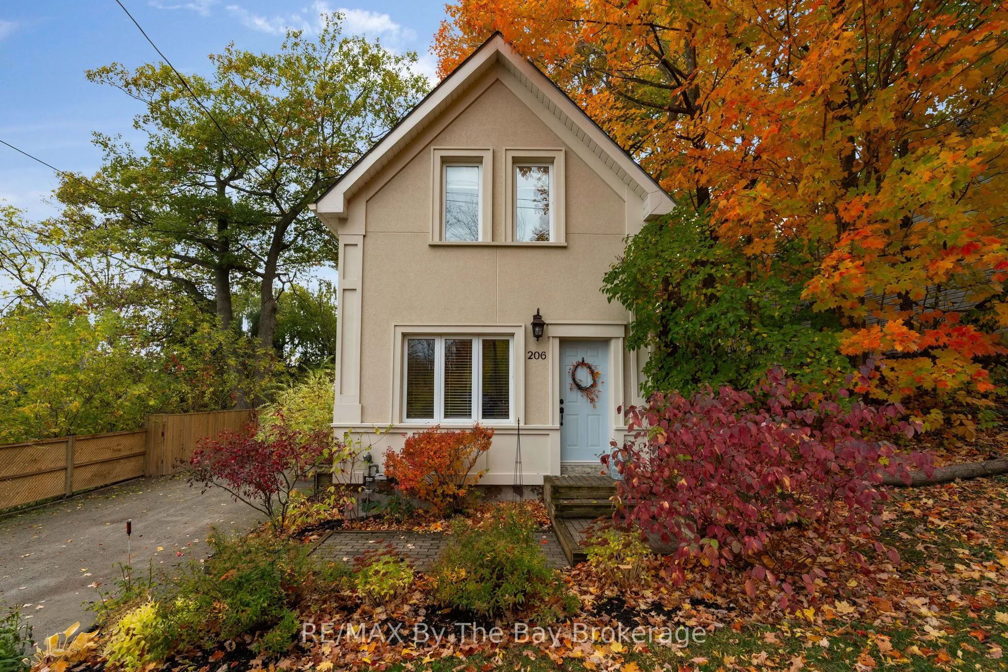 206 Centennial Drive, ON L4R 5J4