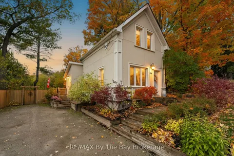 206 Centennial Drive, ON L4R 5J4