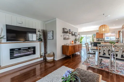 95 Crompton Drive, ON L4M 6P1