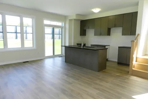 94 Turnberry Lane, ON L4N 6K7