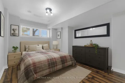 38 Rose Valley Way, ON L9Z 3C5