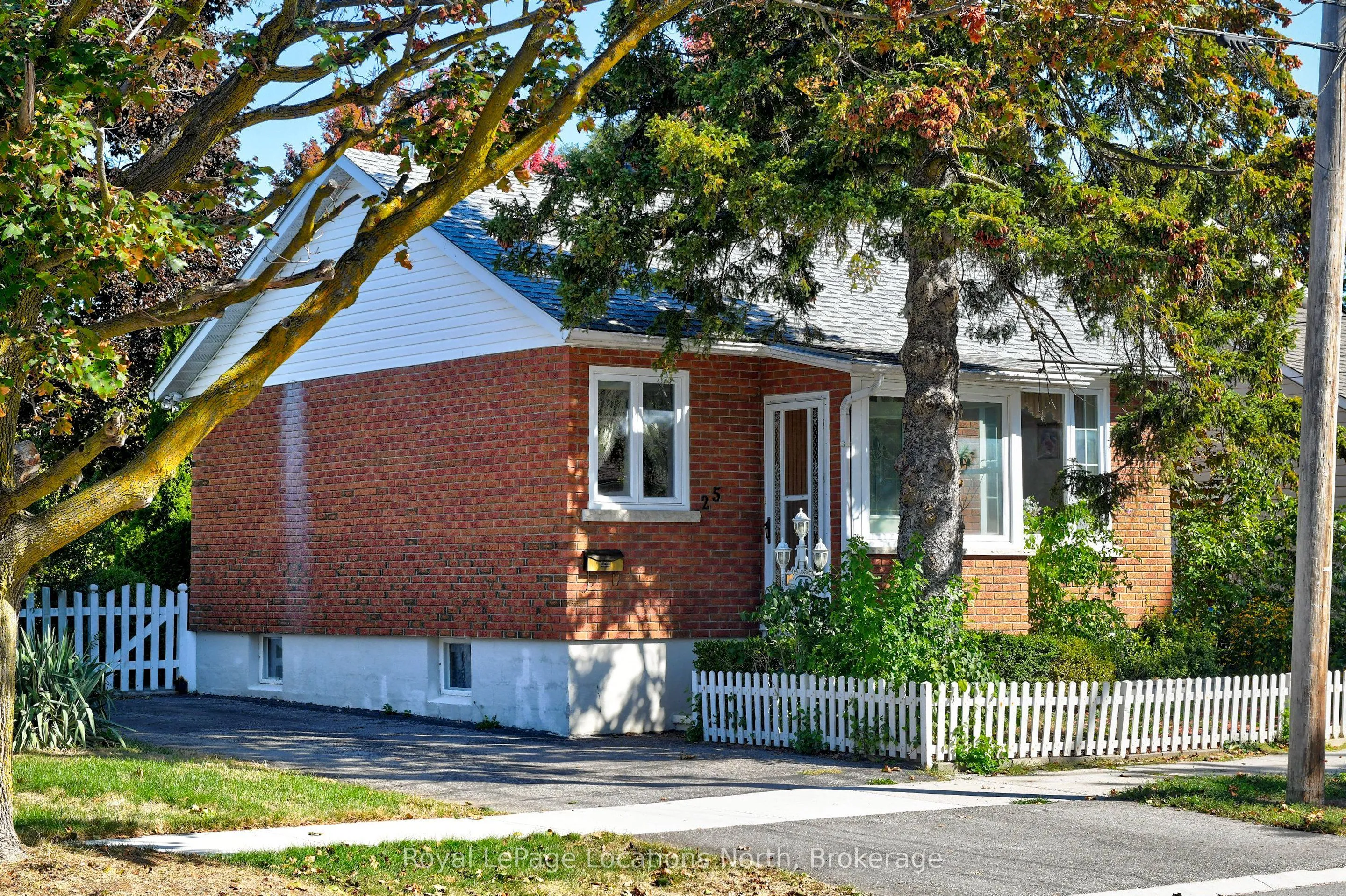 25 Ninth Street, ON L9Y 2E9