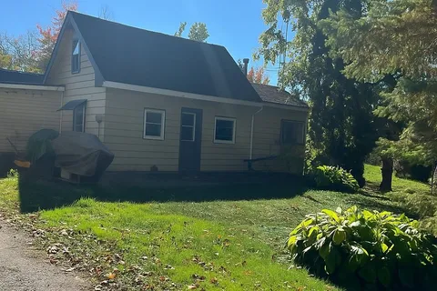 4075 Airport Road, ON L3V 0K6