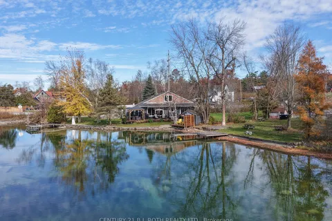 8222 169 COUNTY Road, ON L0K 2B0