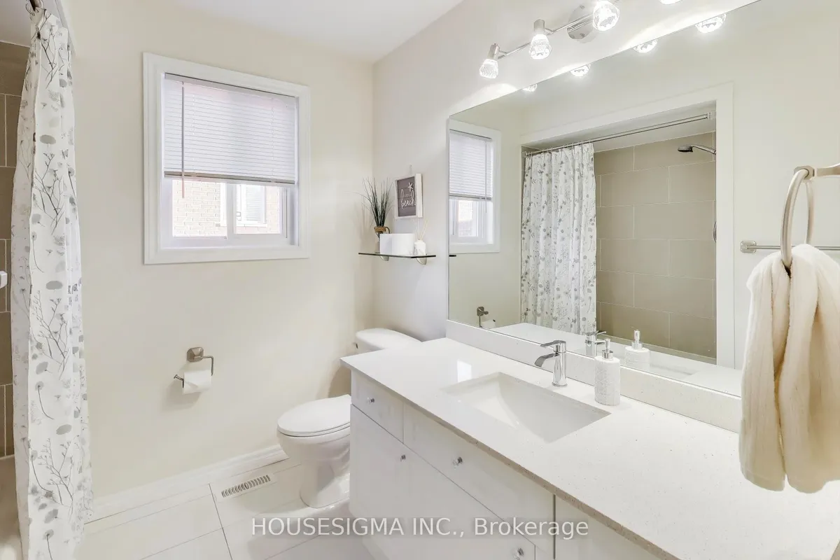 155 Cunningham Drive, ON L4N 5R3