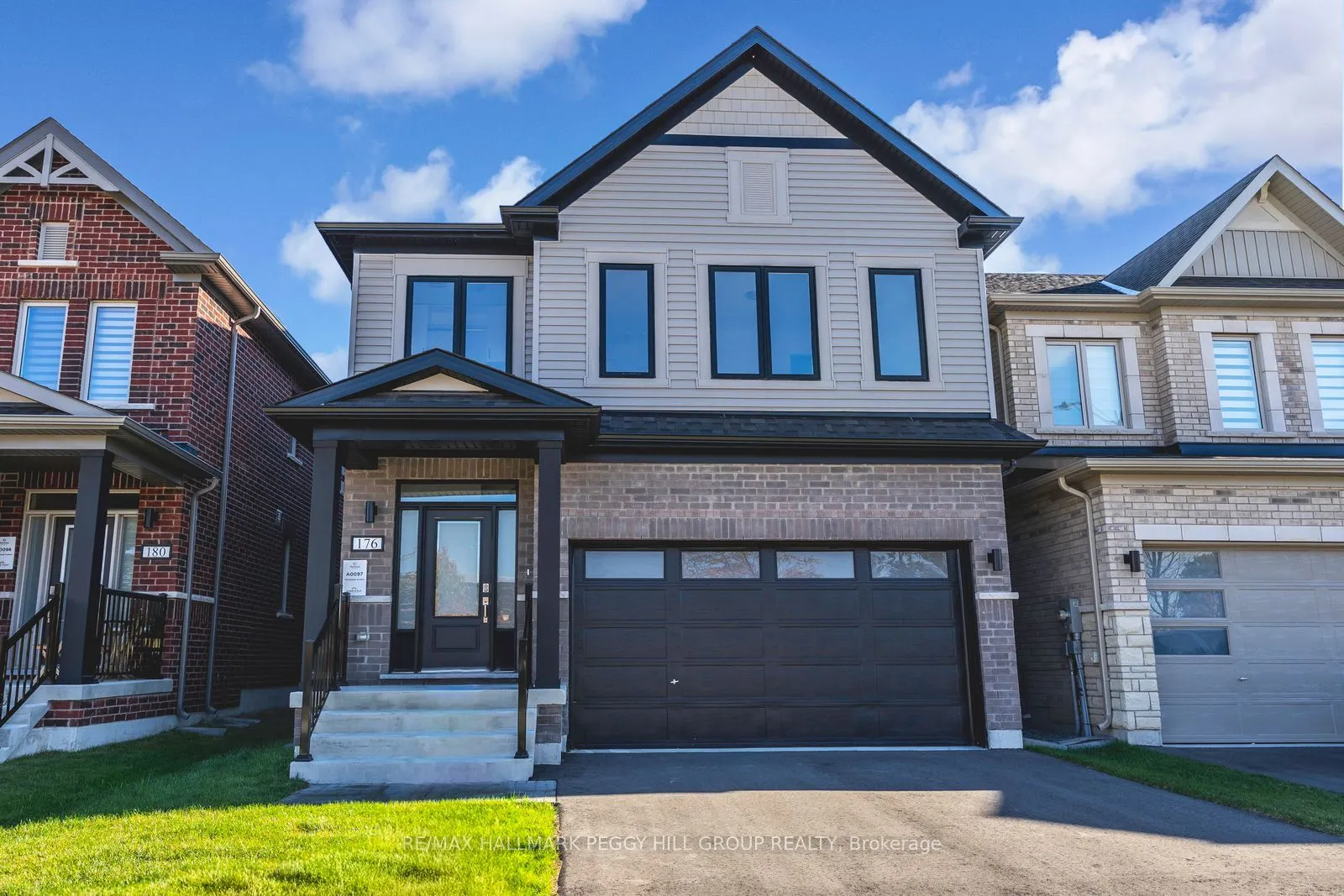 176 Durham Avenue, ON L9J 0Z4