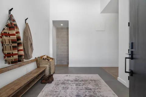 854 Sixth Street, ON L9Y 3Y9