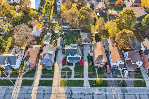 52 Parkside Drive, ON L4N 1W9