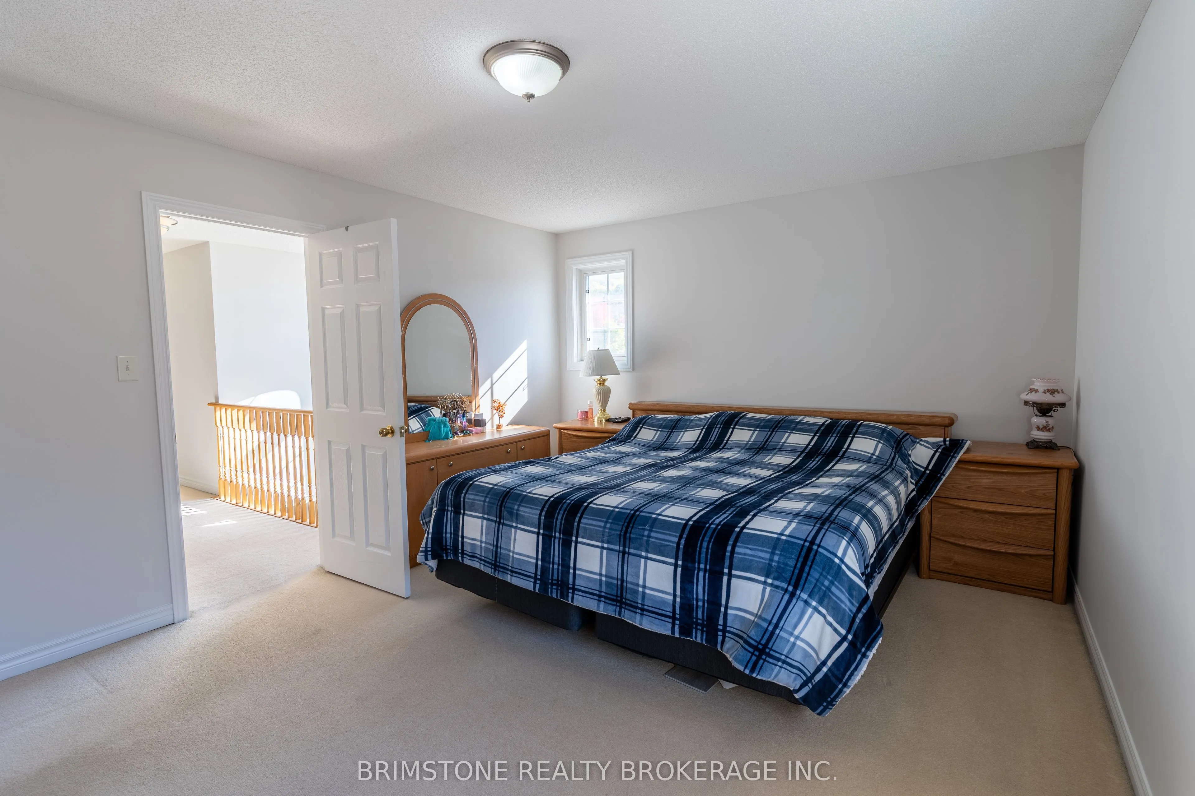 6 Silvercreek Crescent, ON L4N 0Z8