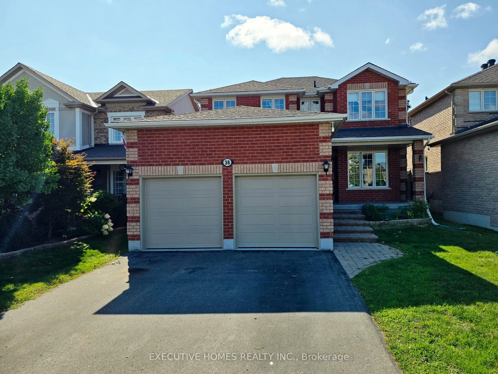 38 Sherwood Court, ON L4N 9V1