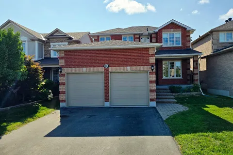 38 Sherwood Court, ON L4N 9V1