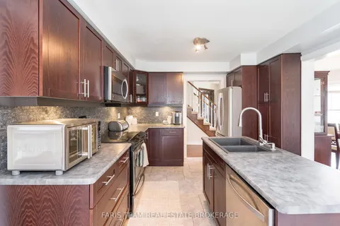 142 Livingstone Street, ON L4N 7J5