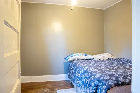 644 Bay Street, ON L4R 1L9