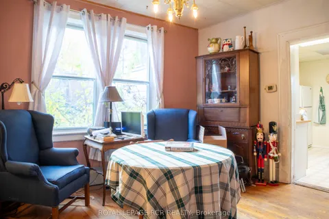 644 Bay Street, ON L4R 1L9