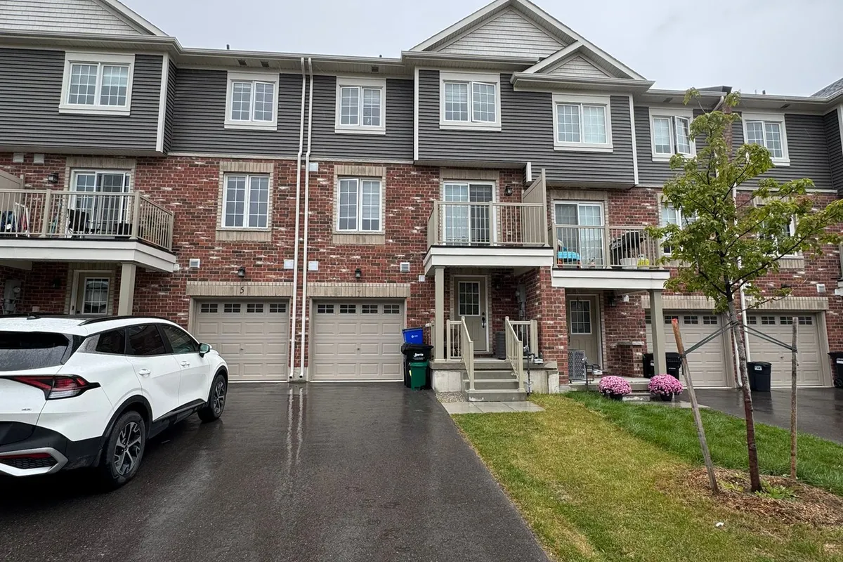 7 Silo Mews, ON L9J 0V3